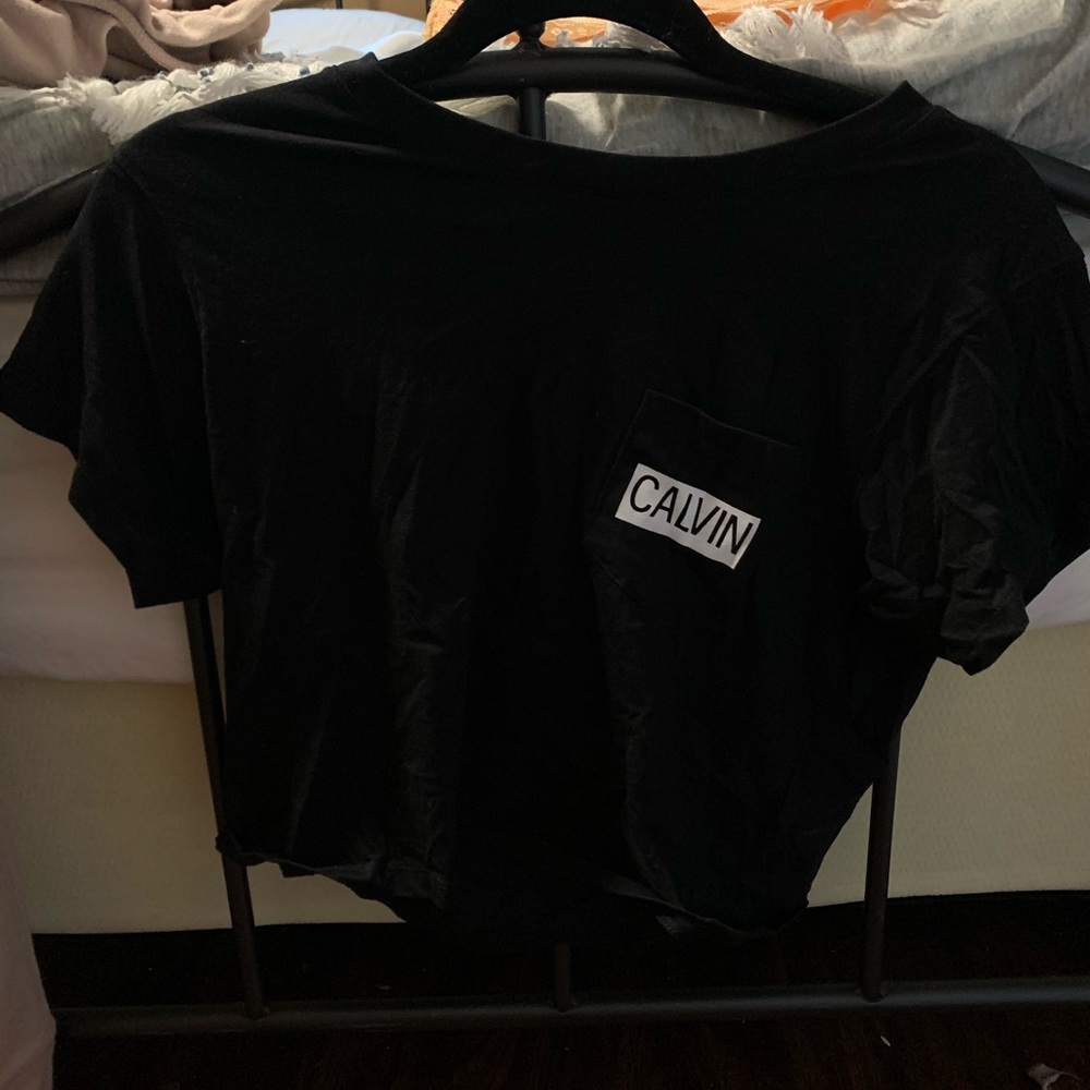 Black Cropped Calvin Klein Shirt